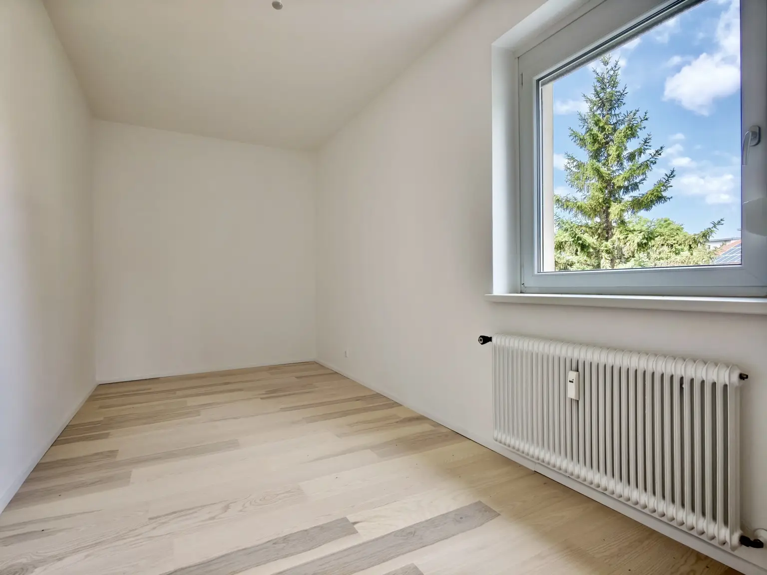 Schöne 3-Zimmer-Wohnung mit Loggia und Parkplatz in Oberwaltersdorf