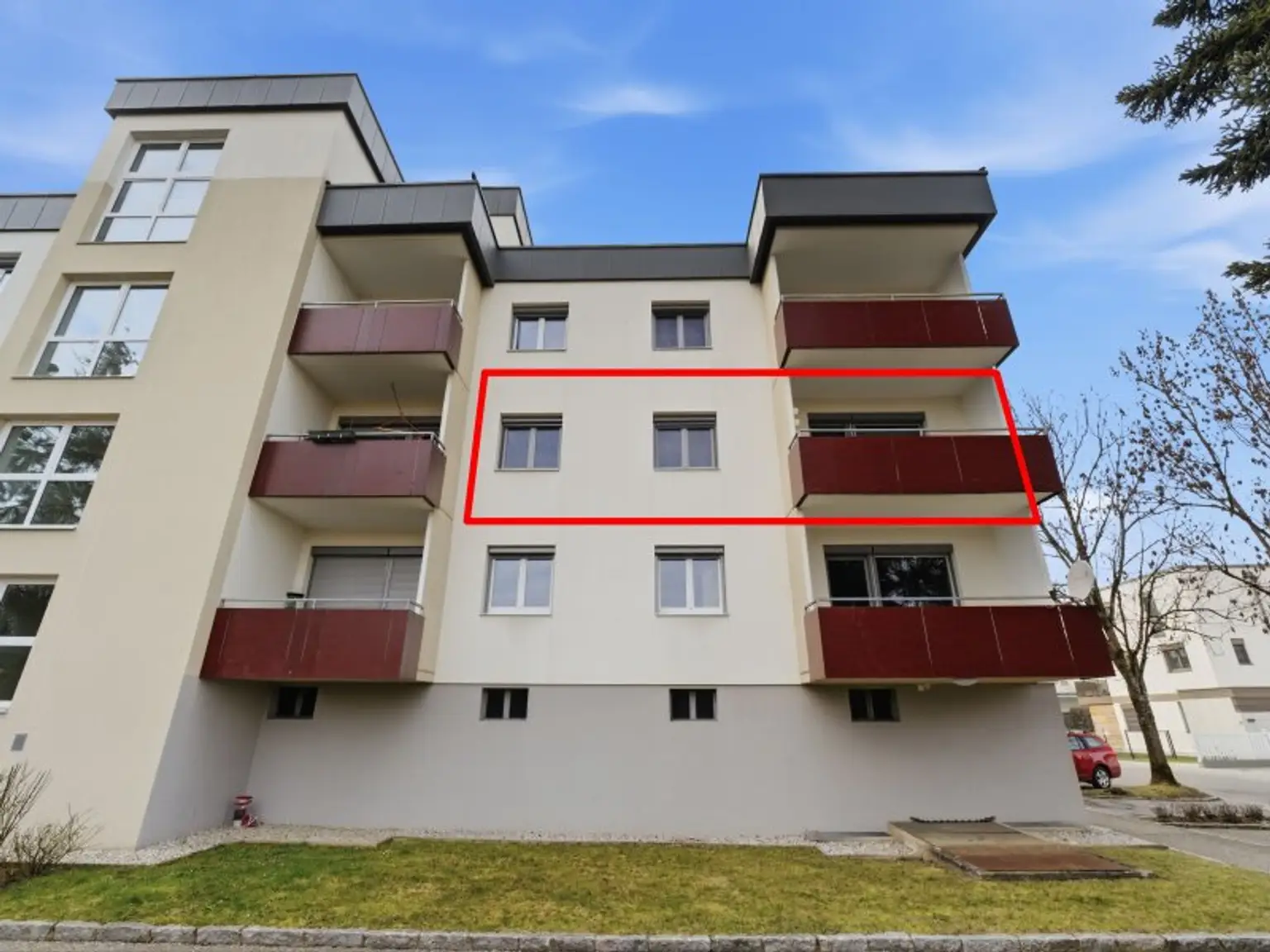 Schöne, sonnige und ruhige 94,00m² 3 Zi Wohnung mit Loggia in Klagenfurt - Karl-Marx-Straße