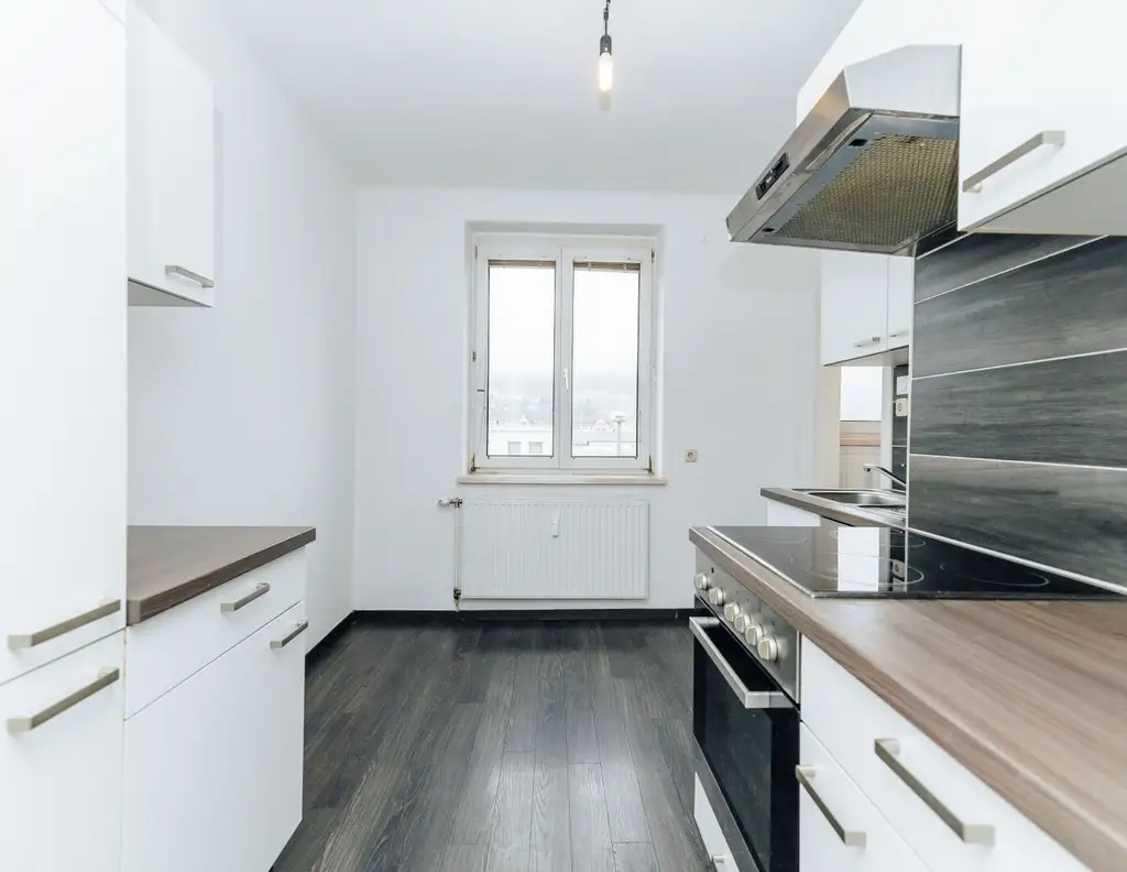 *MODERN SANIERT* I ZENTRALE LAGE I AB SOFORT VERFÜGBAR I BALKON I CARPORT OPTIONAL I HAUSTIERE WILLKOMMEN I BODENEBENE DUSCHE I WG TAUGLICH I PROJEKT WOHNEN I