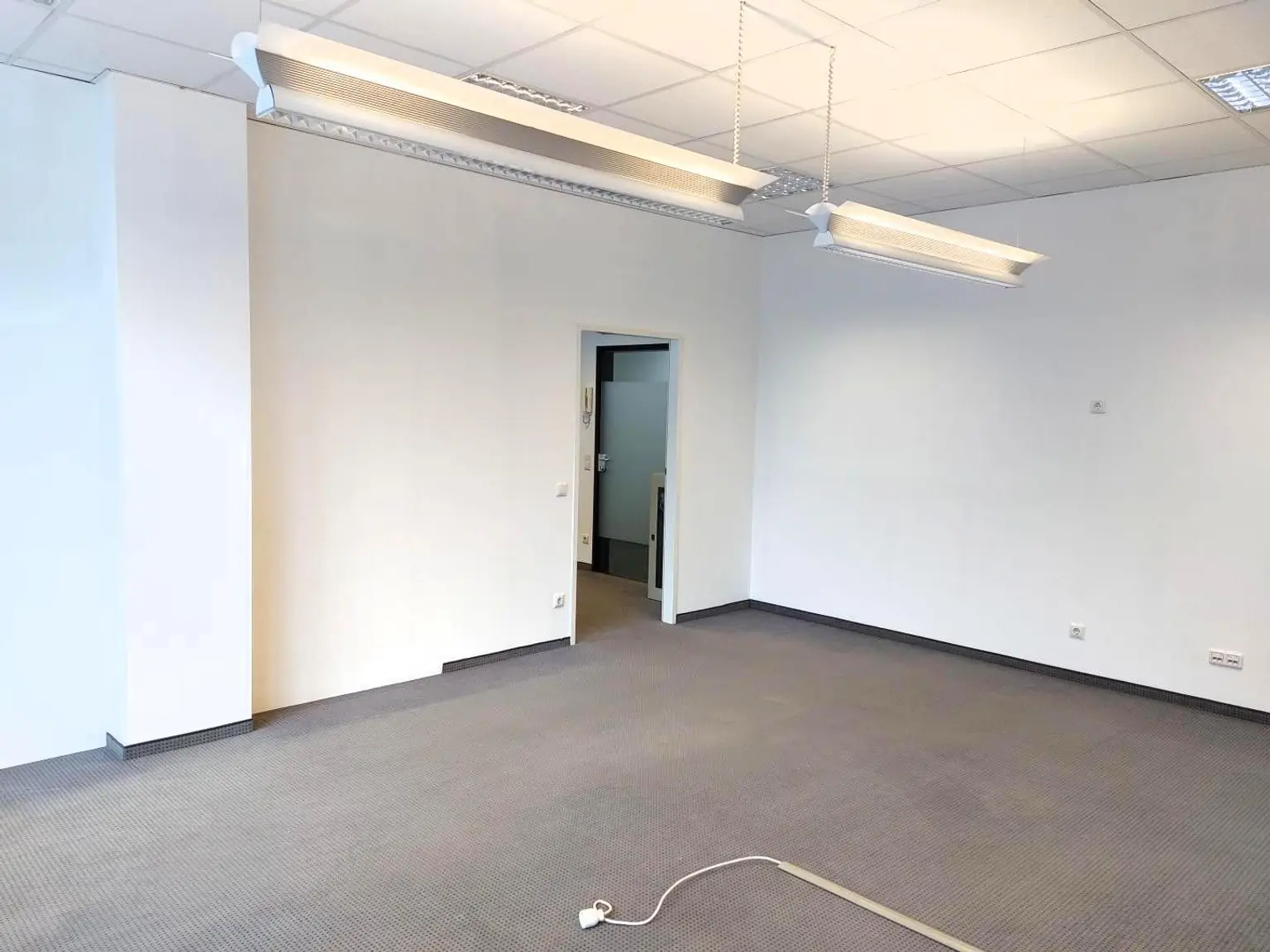 BHA 01B06  Büro 3_BesprechungsraumA