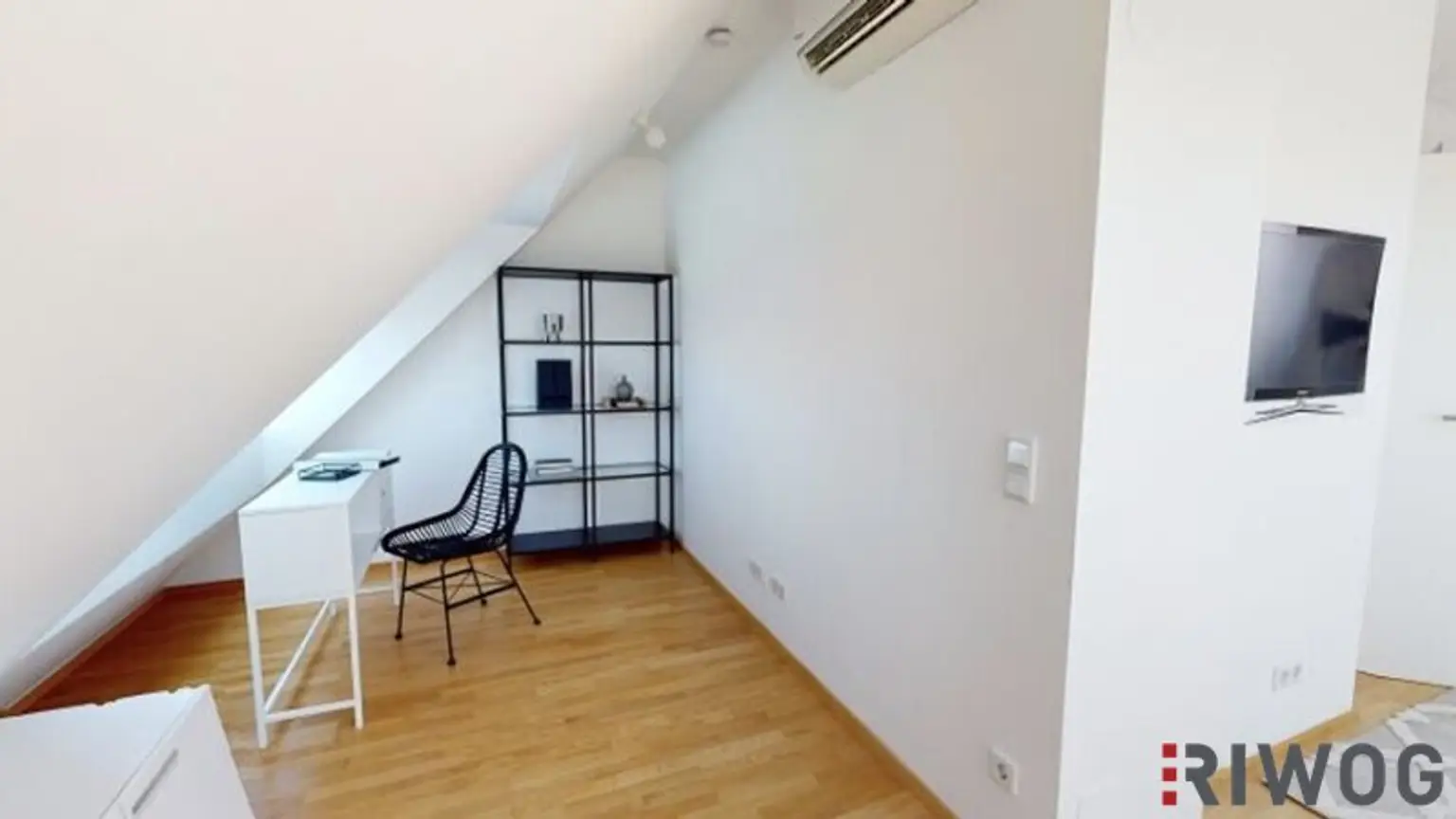 Erstbezug eines Luxus Dachgeschosses mit Fernblick auf Prater auf Stephansdom in der nähe der Donauinsel