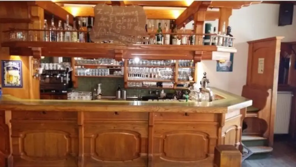 Rarität in der Wachau, 6 Apartments, Restaurant mit Wintergarten, Dachausbau-Potenzial