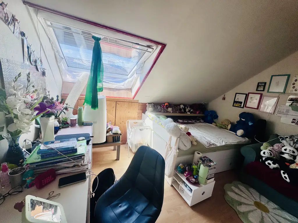Gepflegtes Reihenhaus mit 4 Zimmer, Garten, Terrasse & Autostellplatz– ideal für Familien