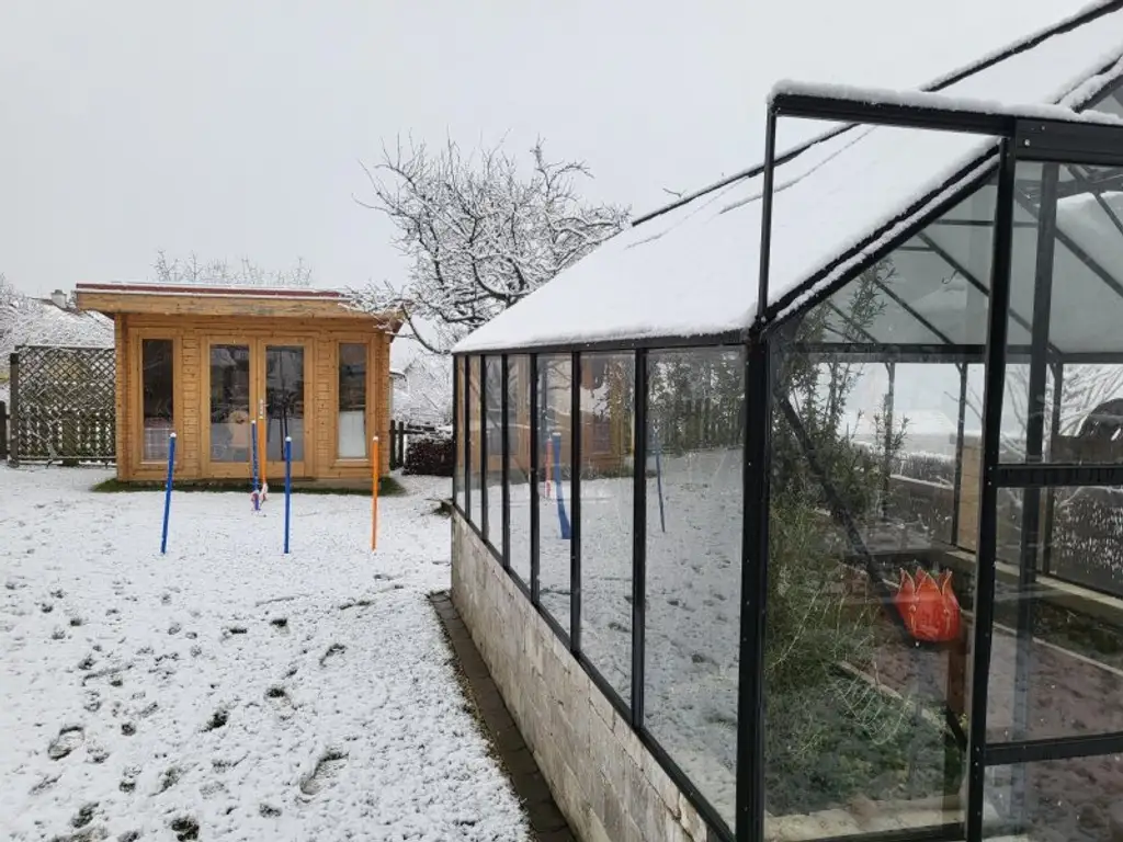 Neuwertiges Einfamilienhaus in Mortantsch: 6 Zimmer, Garten, 2 Terrassen, Top-Ausstattung!