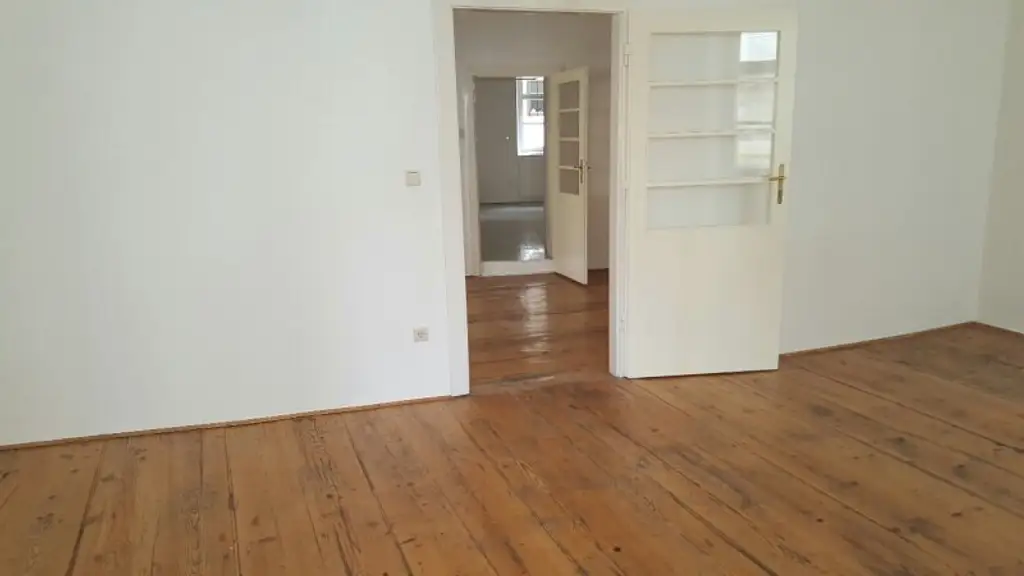 Kunst, Kultur, Citylife - charmante 3-Zimmer-Altbauwohnung bei Schwedenplatz!
