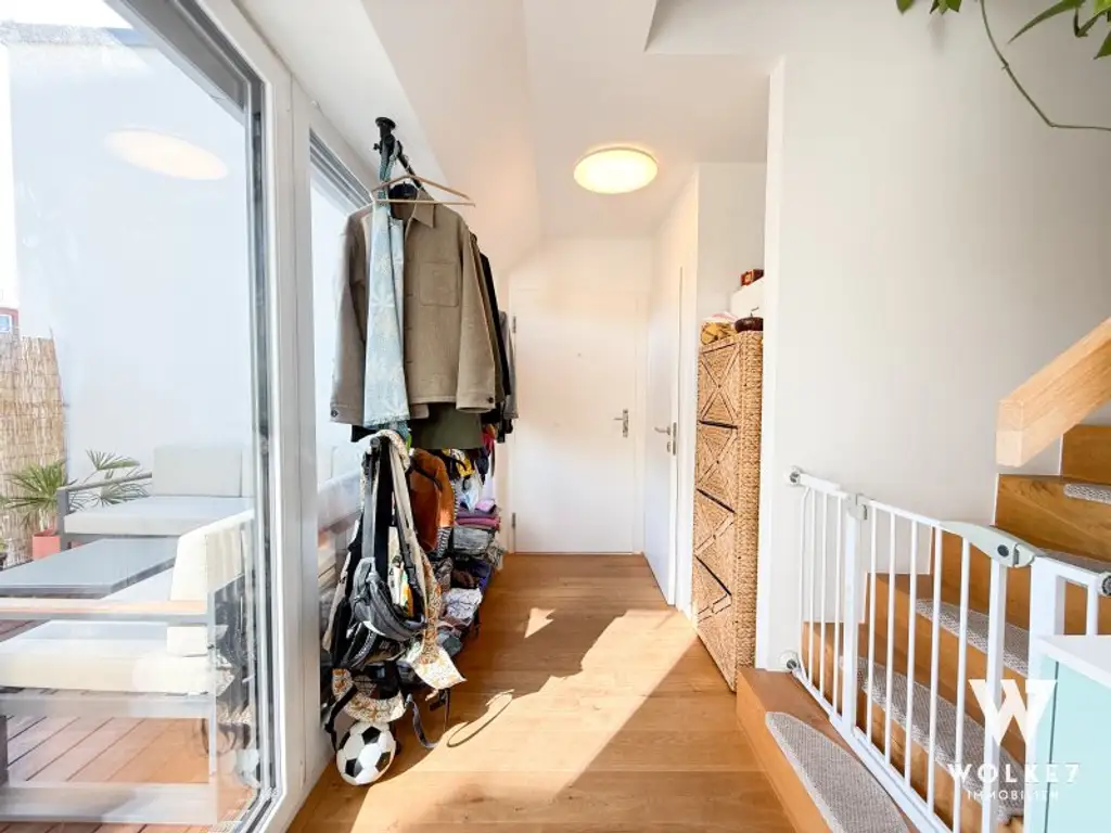 Exklusive Dachgeschosswohnung mit Klimaanlage, sonniger Terrasse & Balkon – Wohnen über den Dächern Wiens