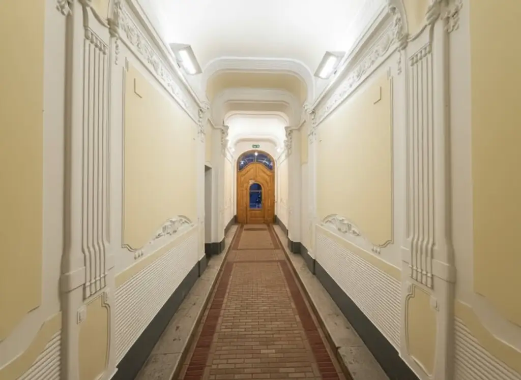 PENTHOUSE LIVING MIT PANORAMABLICK I MARIA HILFERSTRASSE I ca.100 m² TERRASSE I 7-Zimmer und 3 Bäder I U-Bahn Nähe