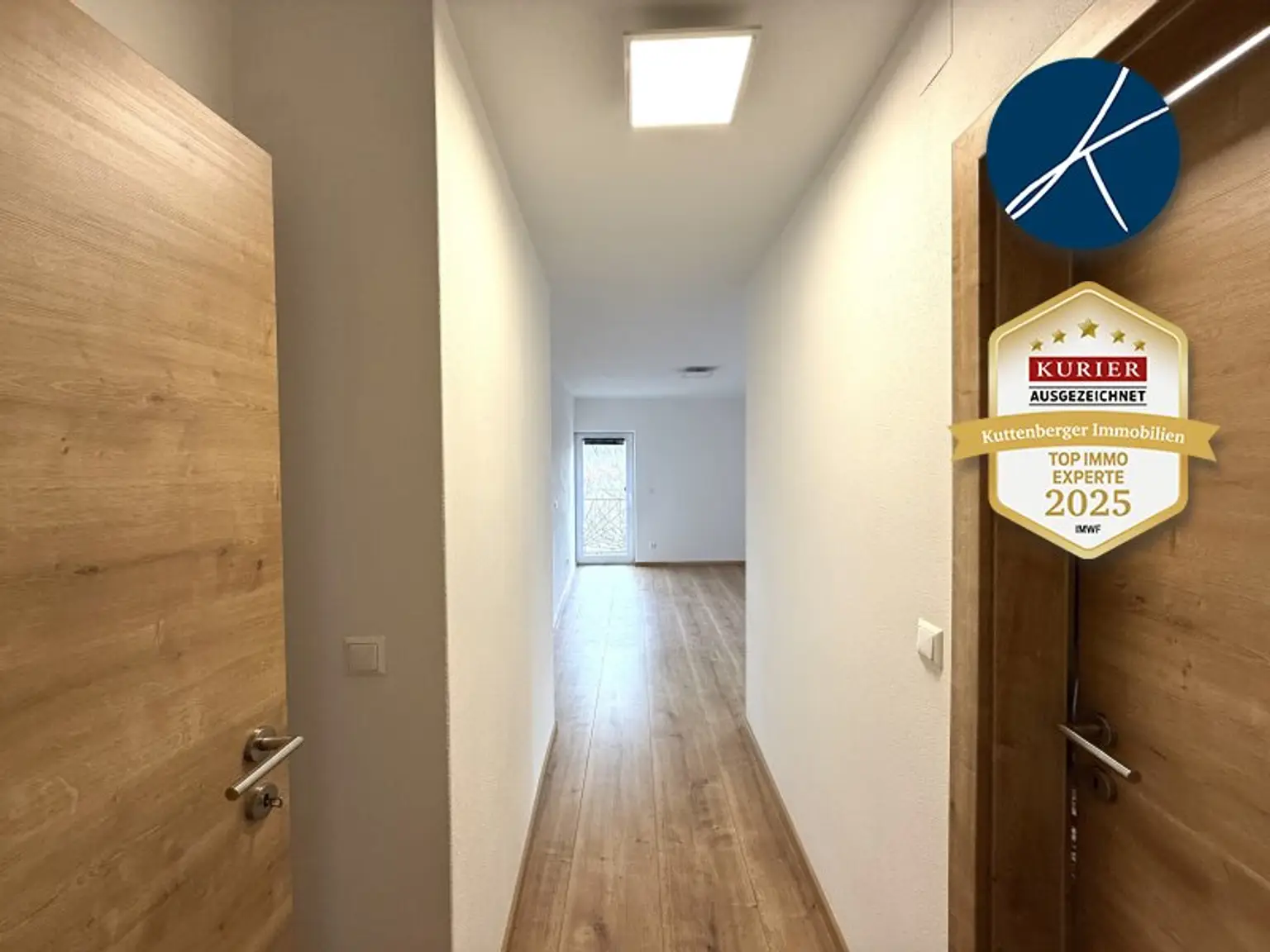 Schlafzimmer mit en-Suite-Badezimmer