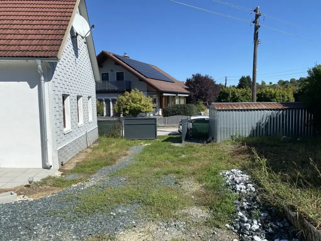 Neu renoviertes Miethaus