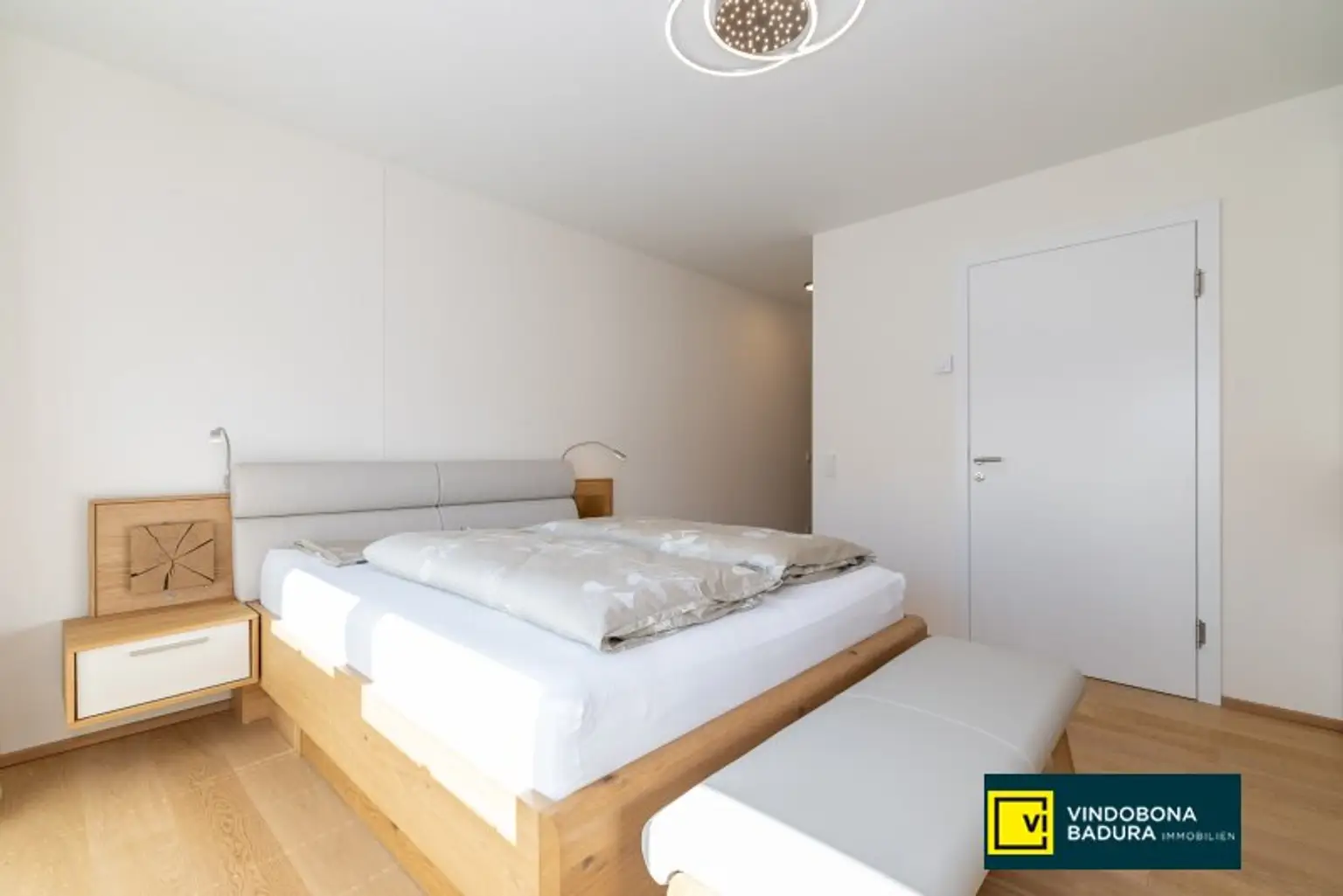 Wohnjuwel in Hietzing: Großzügige 5-Zimmer Wohnung mit Balkonterrassen, Fernblick & Garagenplatz