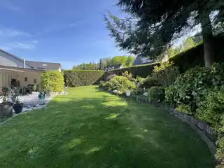 Weitläufiger Garten