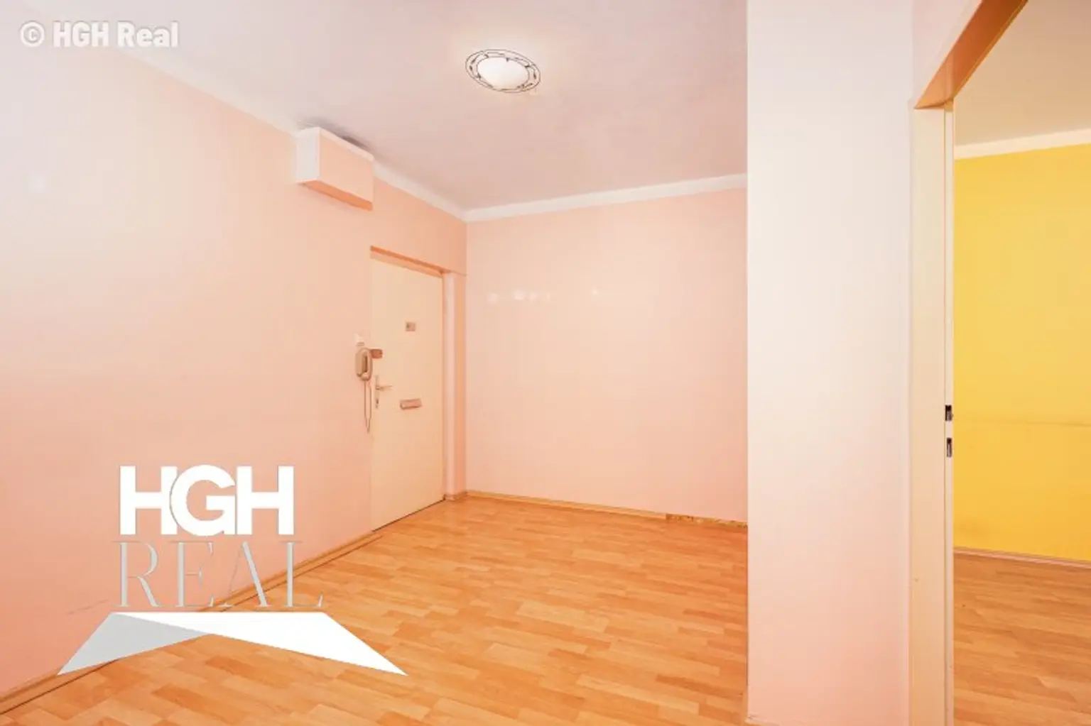 1220 Wien Helle 2-Zimmer Wohnung mit hofseitiger Loggia im 2. Liftstock Nähe U1 mit Potenzial für 3 Zimmer