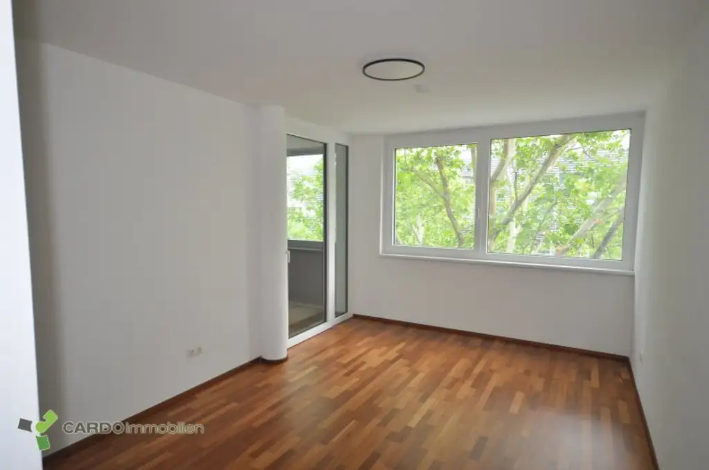 Attraktive Gewerbefläche zu vermieten – ca. 130 m², Nähe UNO City & U-Bahn