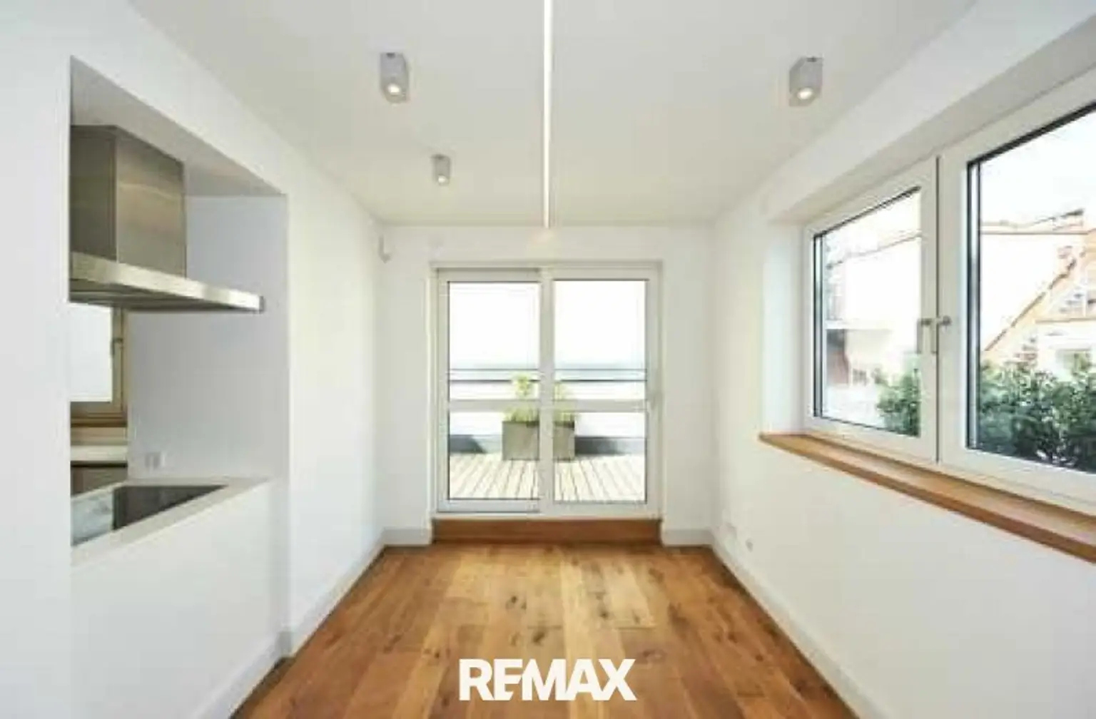 Blick zur Küchenterrasse