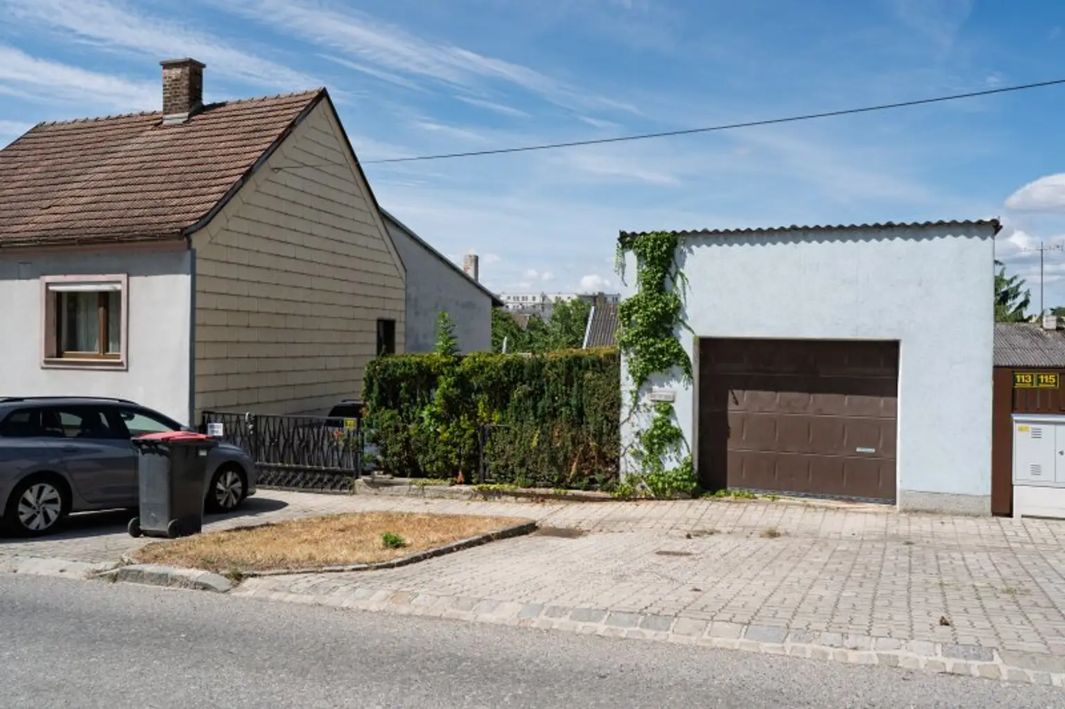 Straßenansicht