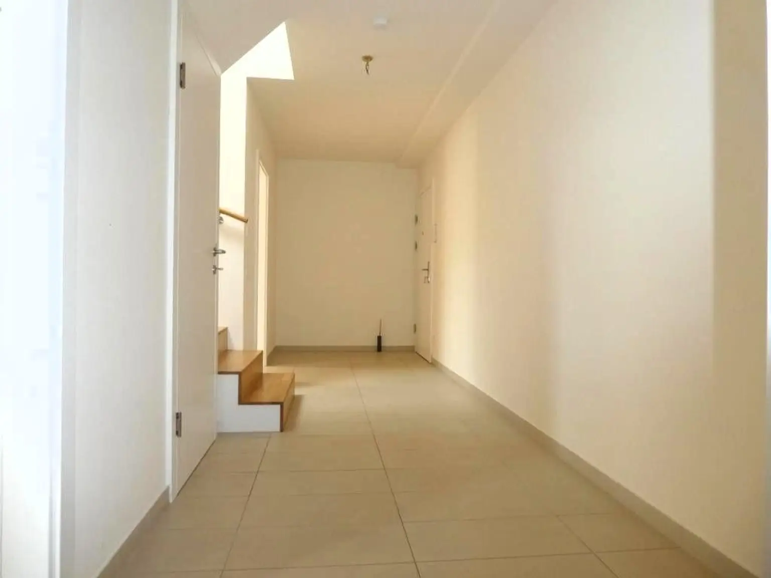 Vorraum mit viel Platz für Garderobe