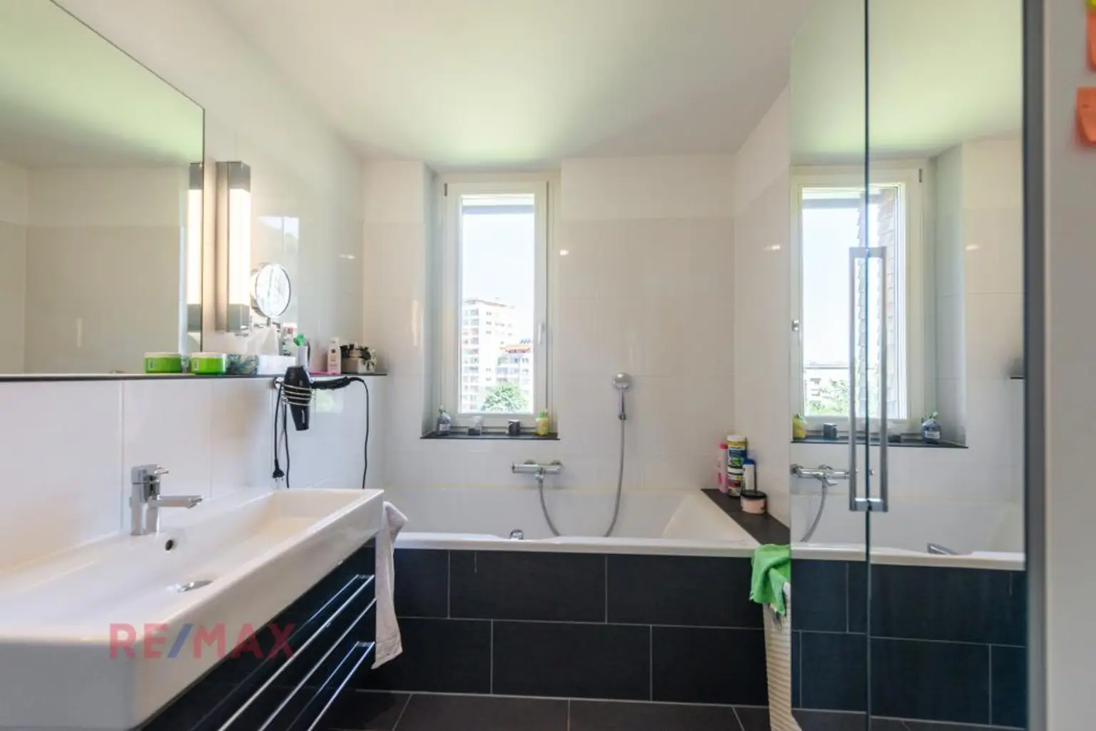 Seeblick-Investment: Exklusive Wohnung in erstklassiger Lage - Kauf mit Wohnrecht