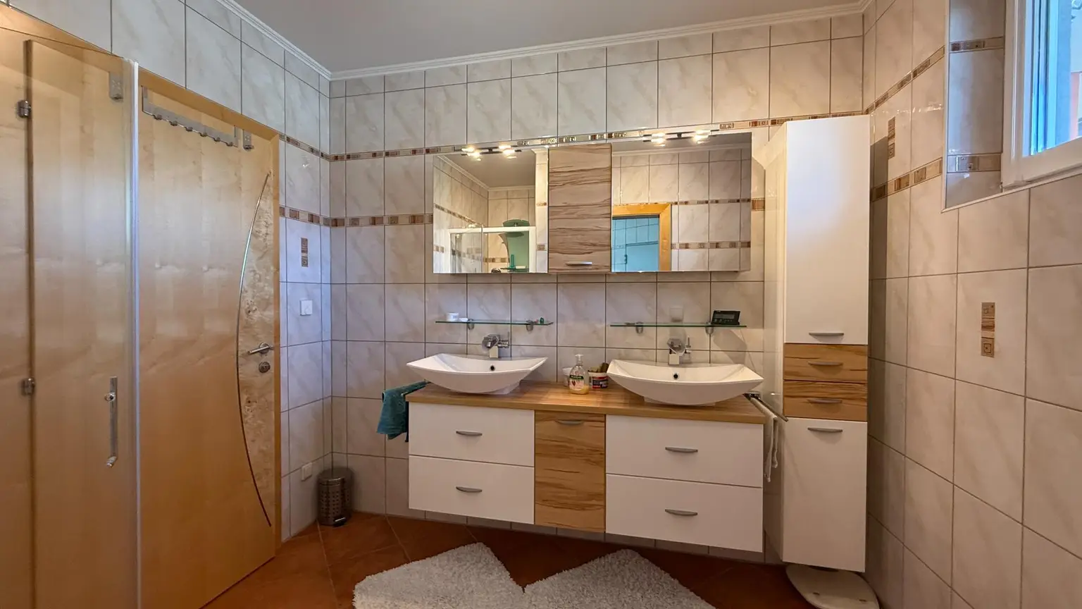 gepflegter, bezugsfertiger Bungalow mit Weitblick in sonniger Lage