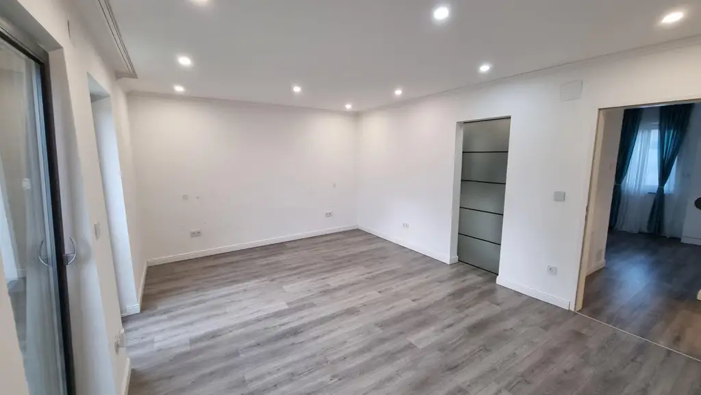 Mehrfamilienhaus in Völlerndorf– Wohnen und Leben auf großzügigem Raum