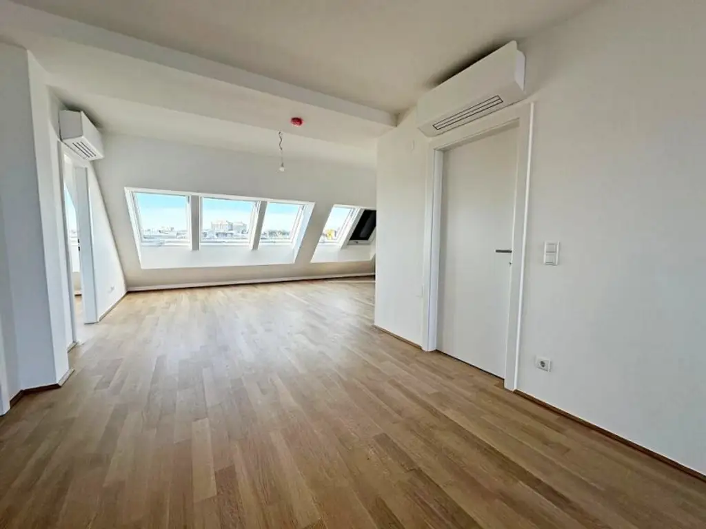 ERSTBEZUG, DACHGESCHOSS, klimatisierte 82 m2 Neubau mit Balkon, Wohnküche, 2 Zimmer, Wannenbad, Parketten, Augarten