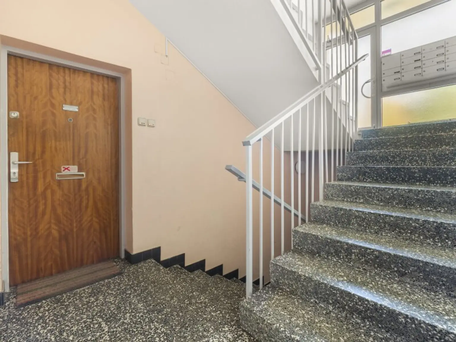Sanierungsbedürftige aber super aufgeteilte 4 Zi Wohnung mit 112m² in Waidmannsdorf - Villacherstraße
