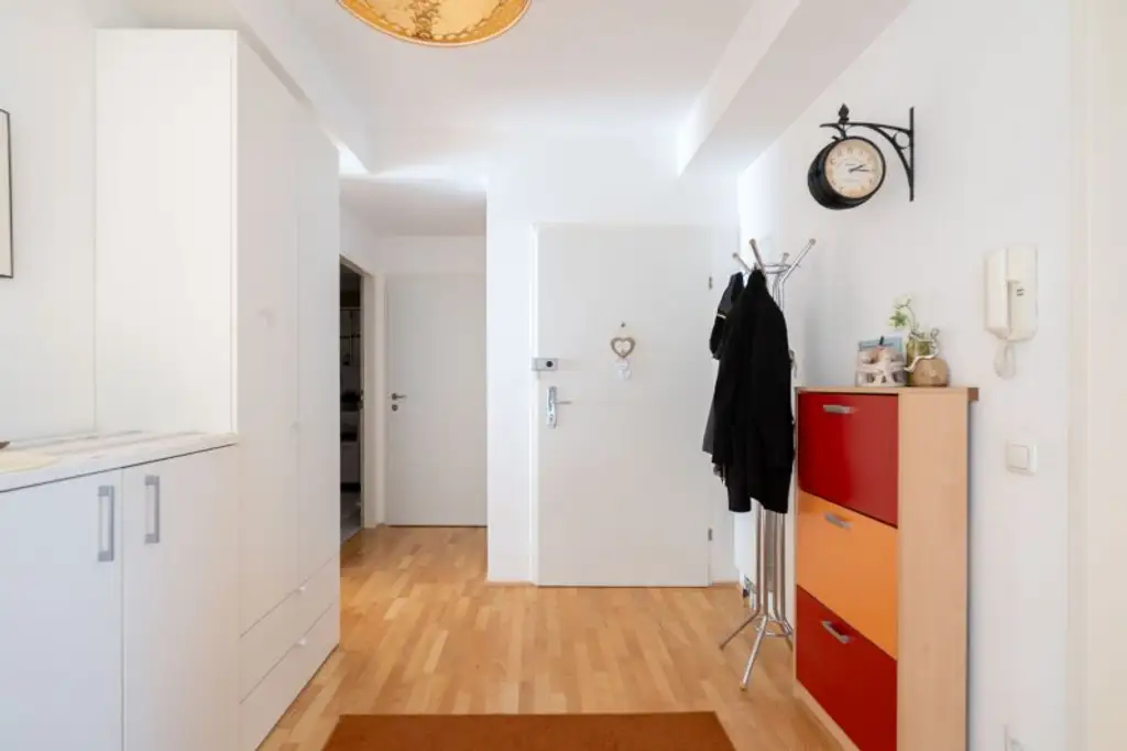 Moderne 3-Zimmer Wohnung mit Loggia/Balkon in der SolarCity zu kaufen