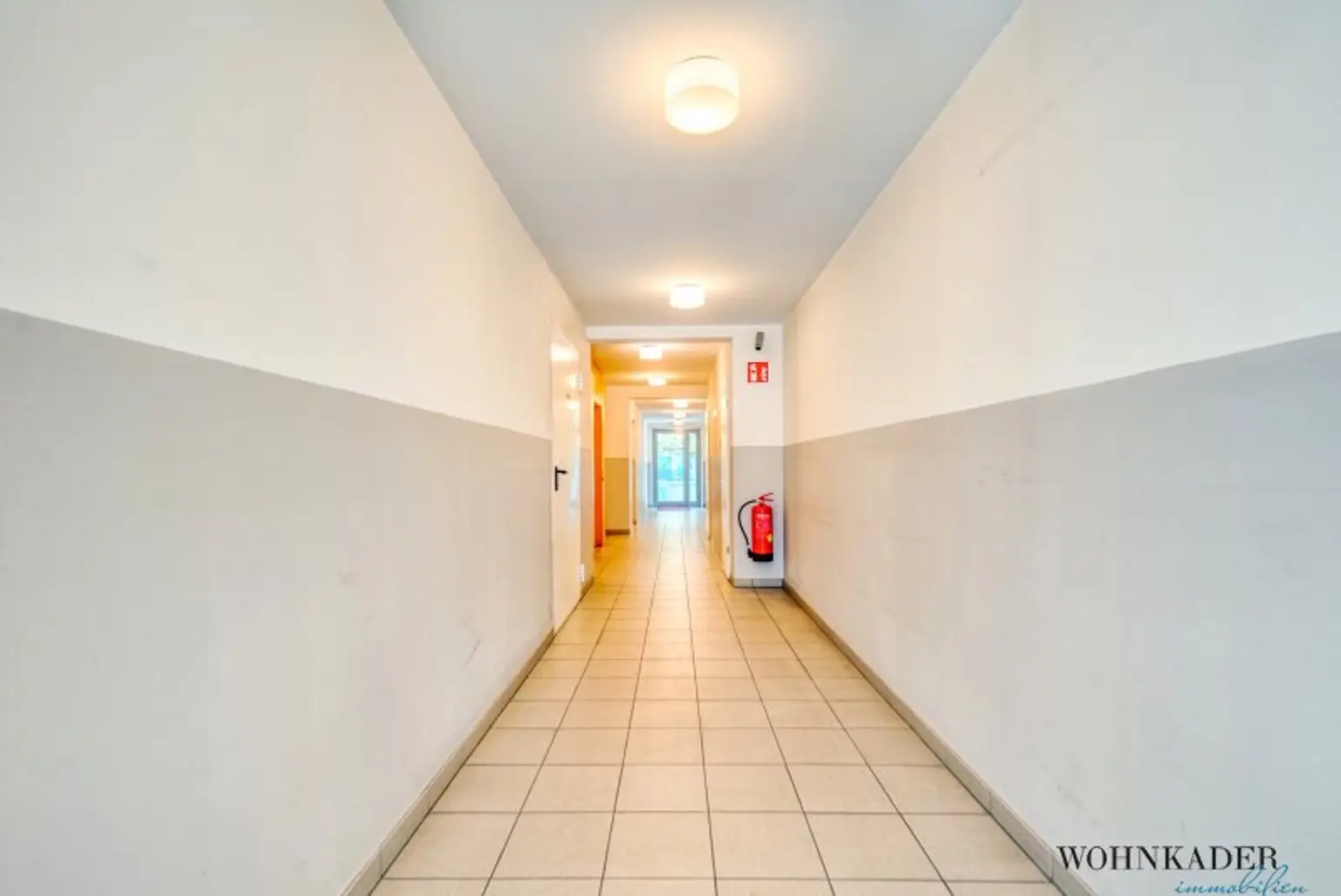 Moderne 3-Zimmer-Wohnung mit Loggia zum ruhigen Innenhof – Nähe Karmelitermarkt