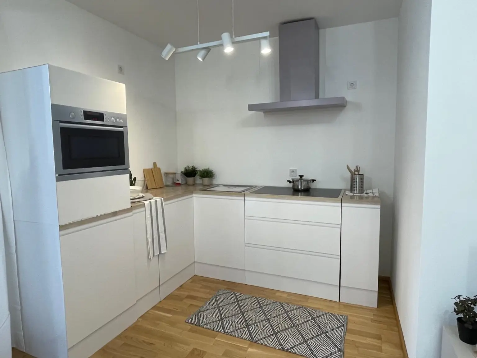ANLEGER Eggenberg - Vermietung sofort - Schöne Wohnung mit Balkon - Käufer provisionsfrei