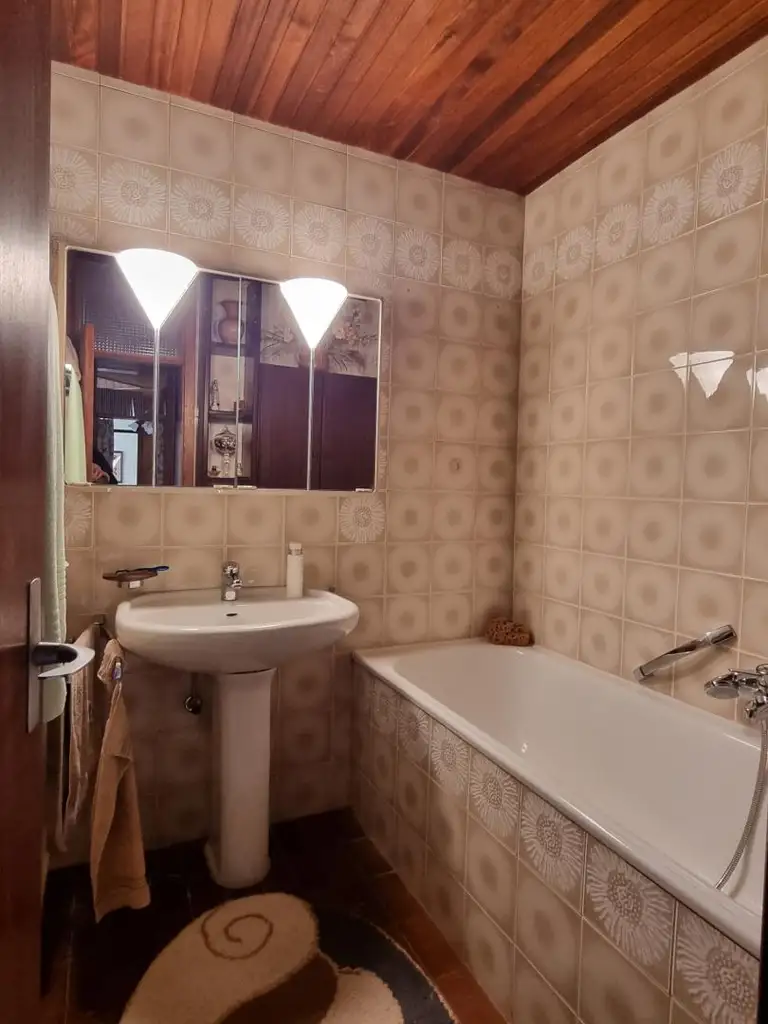 SEHR GEPFLEGTE 3-ZIMMERWOHNUNG MIT GRÜNBLICK