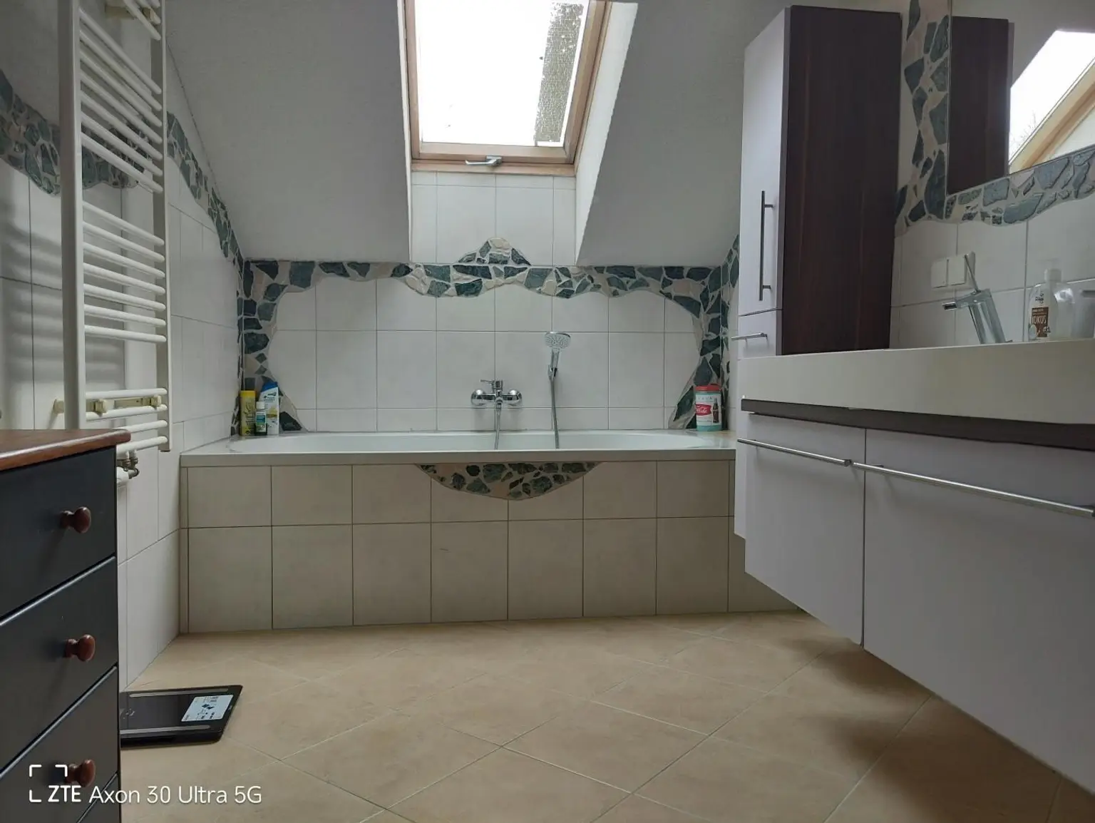 Bad mit Wanne