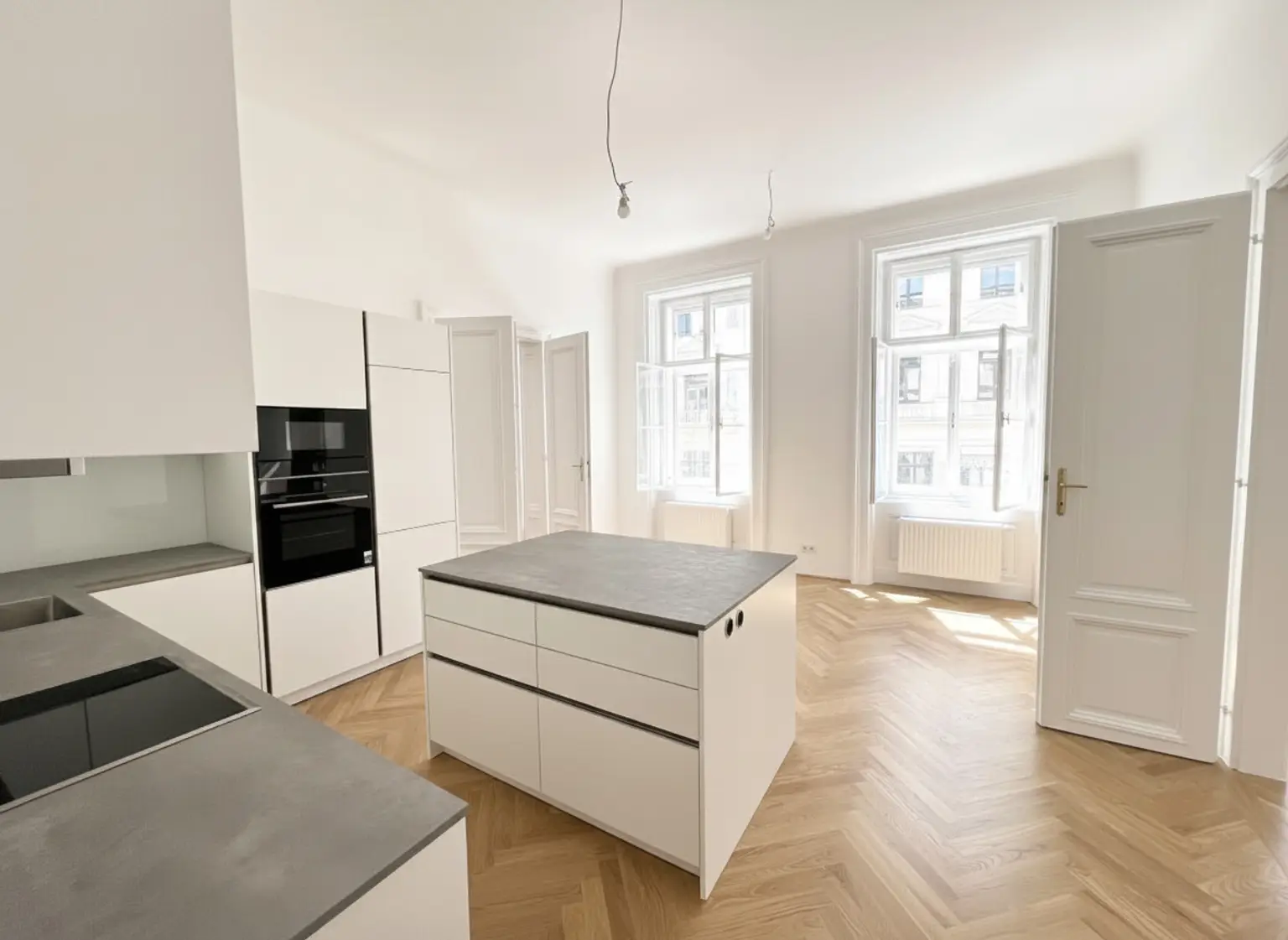 UNBEFRISTET und ERSTBEZUG: Prachtvolle, klimatisierte 4-Zimmer-Wohnung in fantastischer Lage