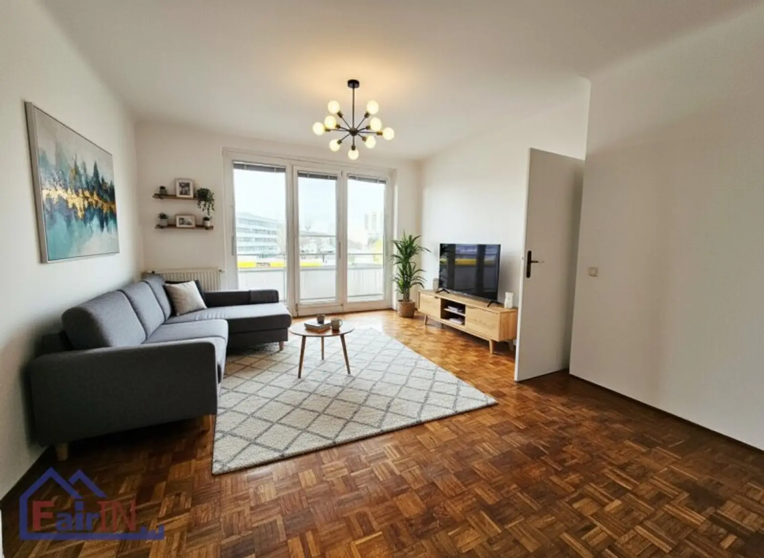 " Moderne Stadtwohnung mit Loggia in zentraler Lage - 2 Zimmer "