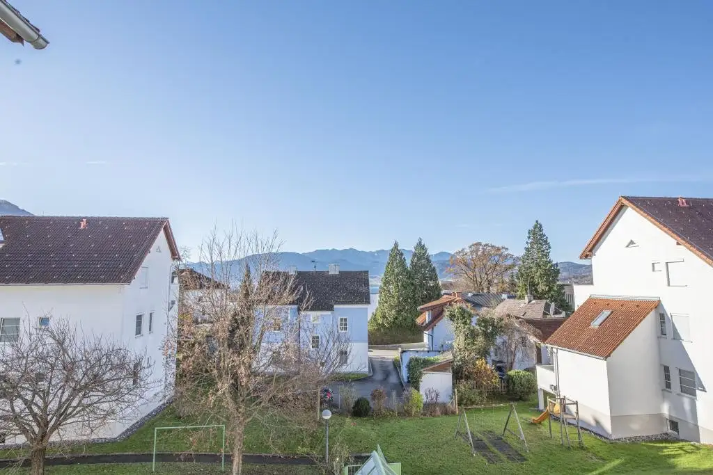 Gepflegte, helle und zentrale Wohnung mit Garage
