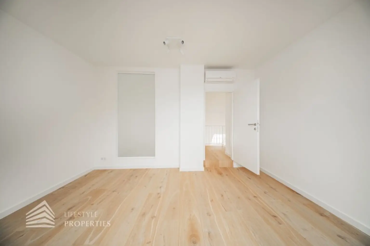 Helle 2-Zimmer-Maisonettewohnung, Nähe Wiedner Hauptstraße
