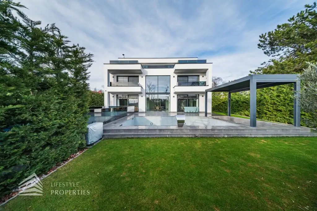 Grandiose Luxusvilla mit Pool - Ihr Rückzugsort Nähe Wienerberg