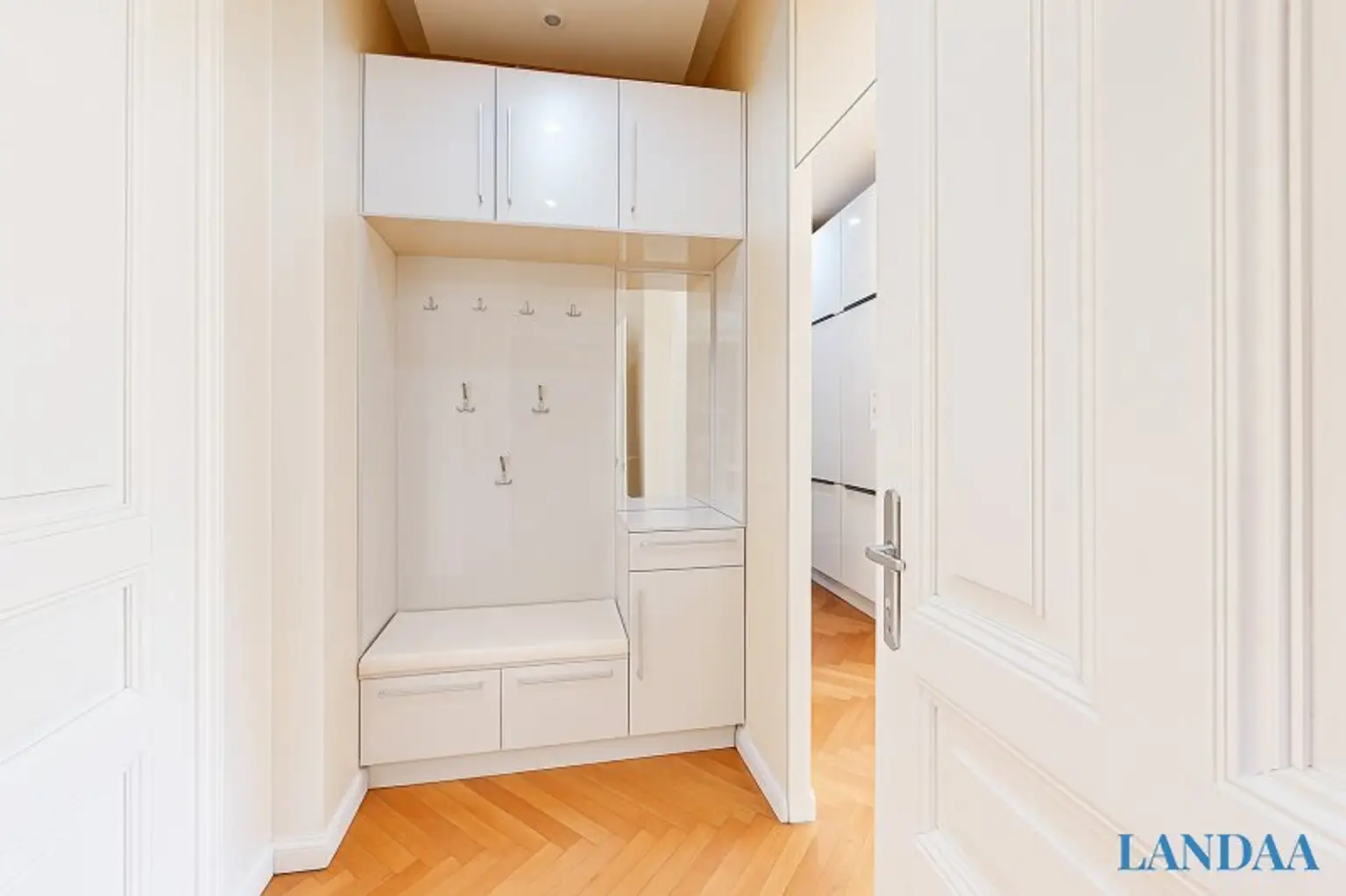 ++NEU++ RARITÄT! Stilvolle 4-Zimmer-Altbauwohnung im 4. Liftstock – hell, ruhig, hochwertig! nahe Prater & Augarten