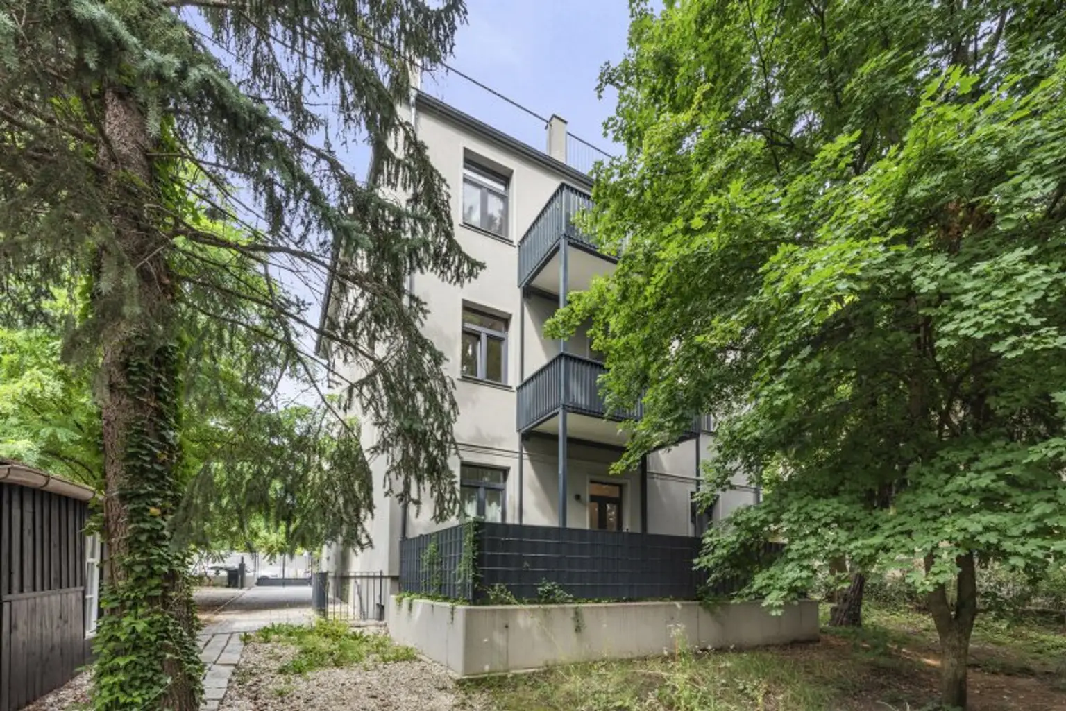 ***Großzügige 4-Zimmer-Wohnung mit 2 Balkonen in Top-Lage des 19. Bezirks – Nähe Kahlenberg***