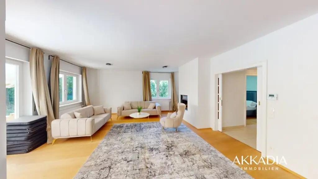 Wohnensemble mit 328 m² und Dachausbau-Möglichkeit