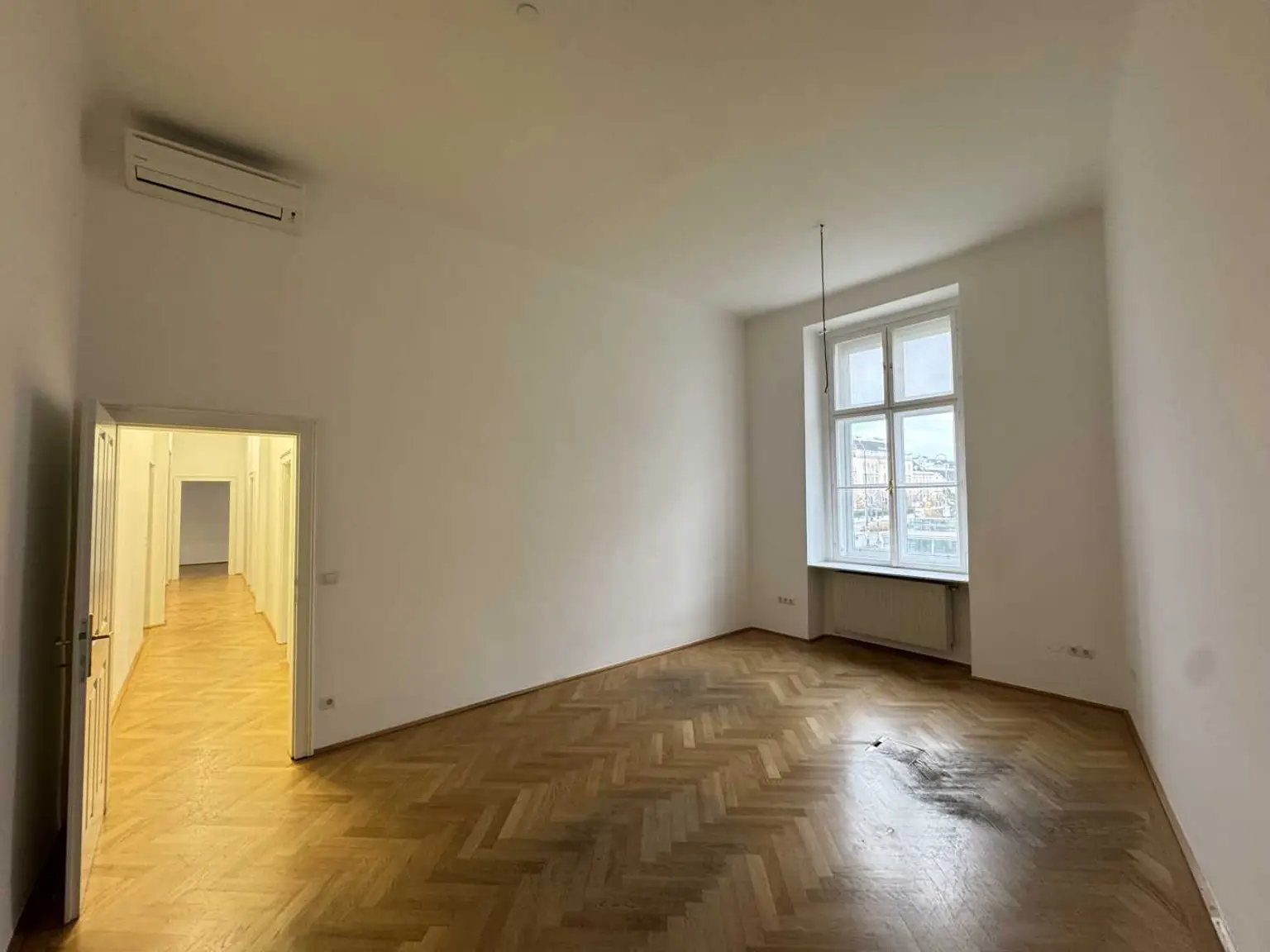 Top Bürofläche gegenüber dem Museumsquartier!