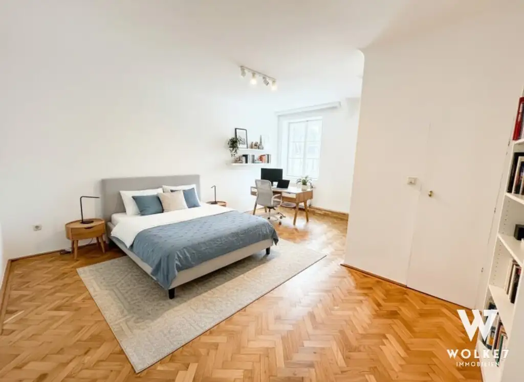 Sonnige 2-Zimmer-Dachgeschosswohnung im Nibelungenviertel nähe Schmelz