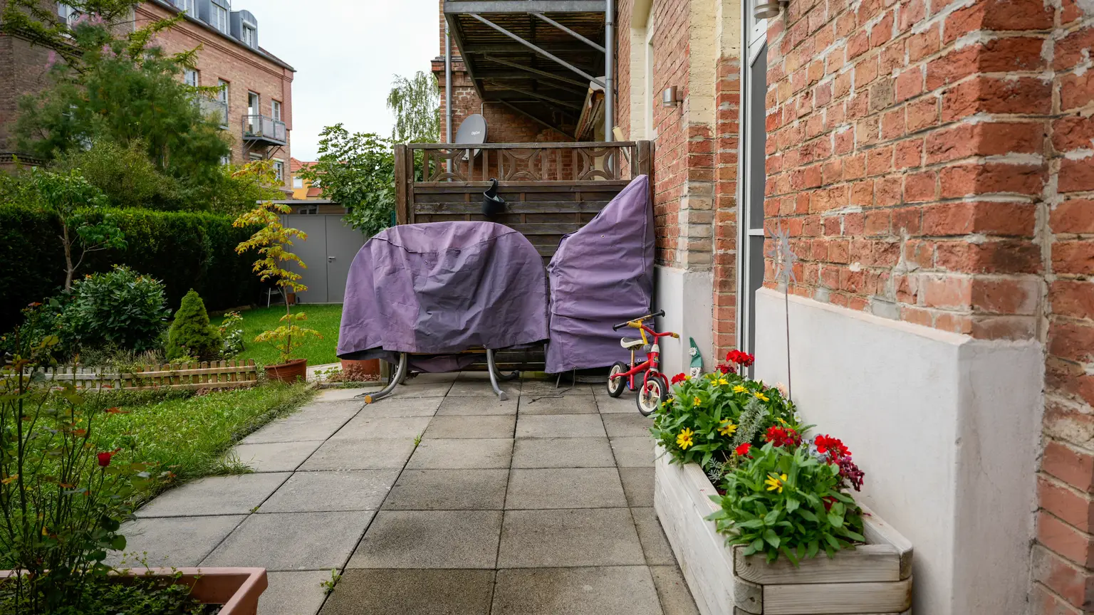 Sehr helle Maisonette-Wohnung mit Terrasse & Garten in zentraler Lage von Korneuburg – Wohnen im generalsanierten Backsteinbau