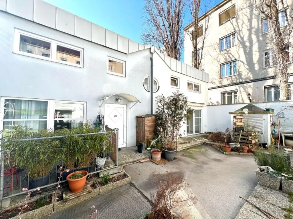 Maisonette-Traum auf zwei Ebenen – Terrasse, Galerie, Tiefgarage & perfekte Anbindung I Fernwärme  !