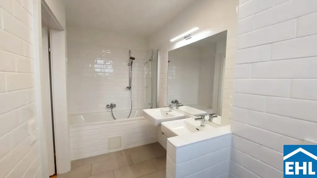 Familientraum - Doppelhaushälfte mit großem Garten am Rosenhügel!