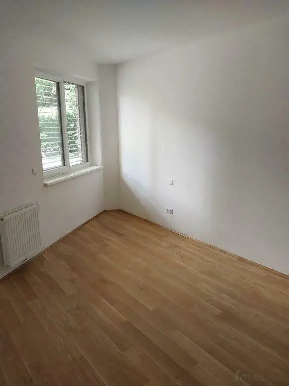 Großzügige 5-Zimmer-Gartenwohnung mit Tiefgaragenplatz in Villenviertel zwischen UNI und LKH - Nähe Hilmteich ab sofort zu vermieten!
