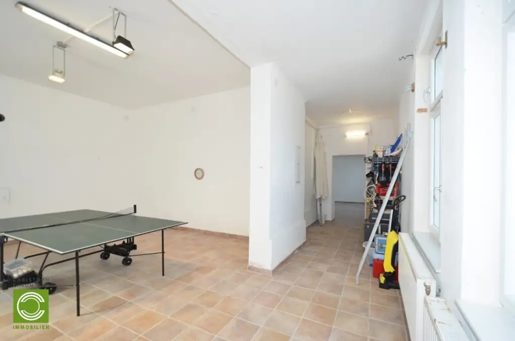 CHRISTOPH CHROMECEK IMMOBILIEN - PERCHTOLDSDORF - Wohnen und Arbeiten unter einem Dach!