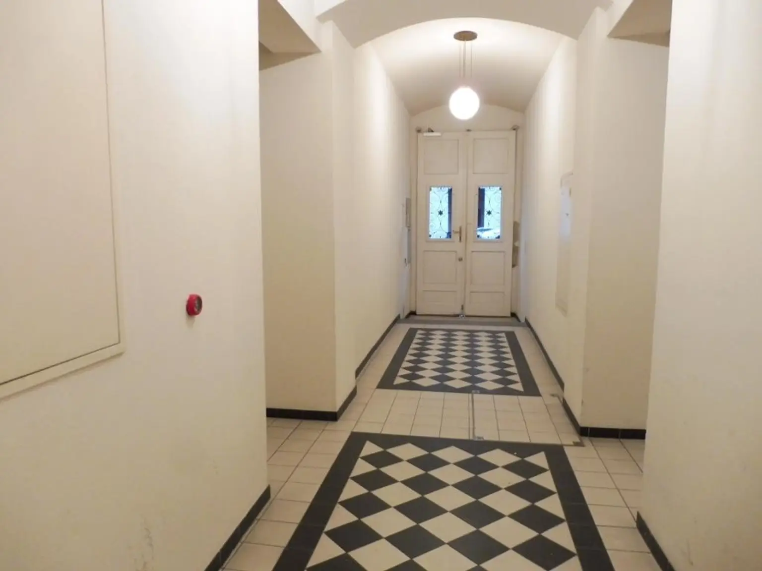 Rarität im Servitenviertel – Helle 2-Zimmer-Altbauwohnung in Traumlage