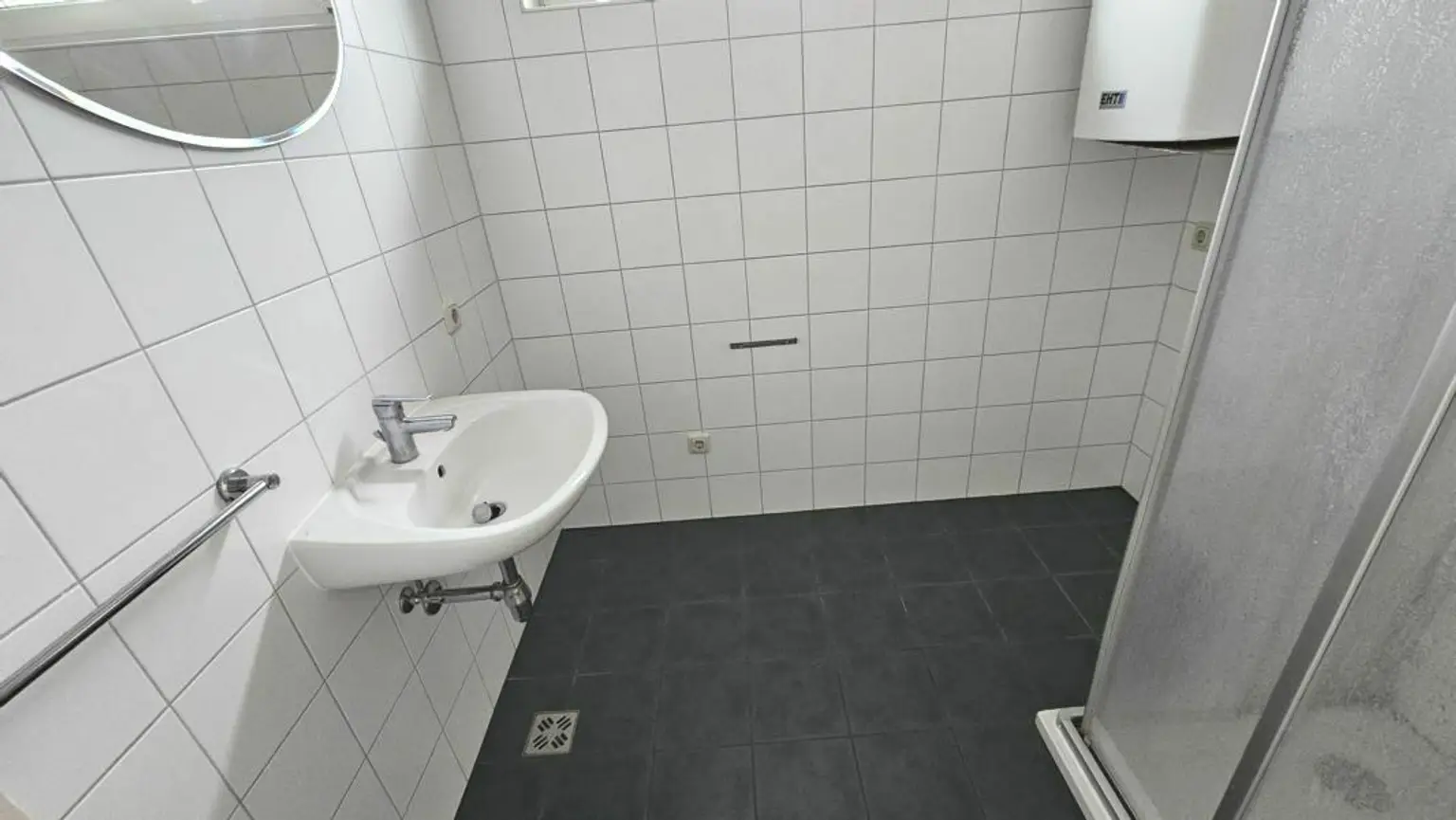 **Sonniges Raumwunder mit Loggia und Parkplatz**