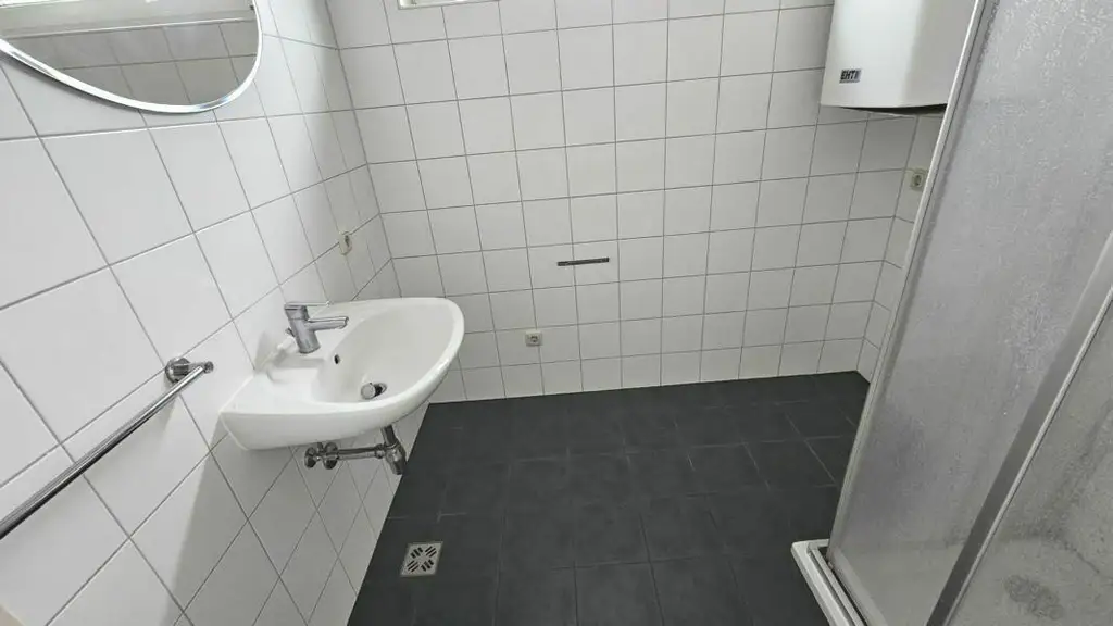 **Sonniges Raumwunder mit Loggia und Parkplatz**