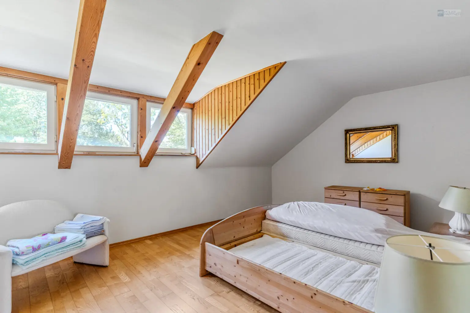 1 Zimmer Obergeschoß