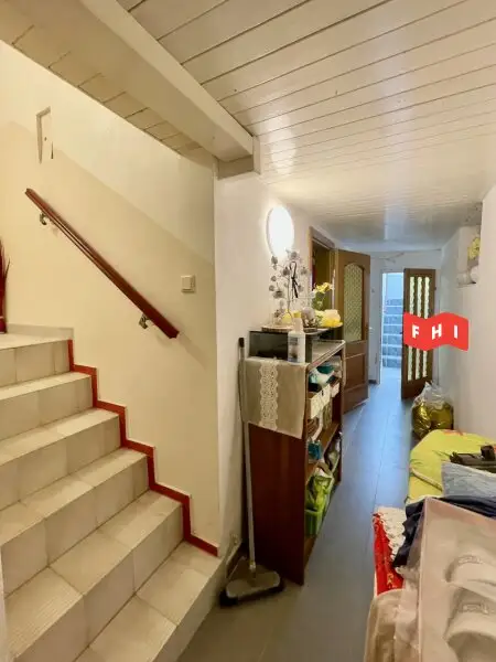 Erweiterbares 4 Zimmer Einfamilienhaus mit Garage, Pool & Gartenhaus